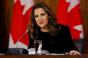 Canada Faces Fiscal Challenges as Deficit Targets Elude Grasp