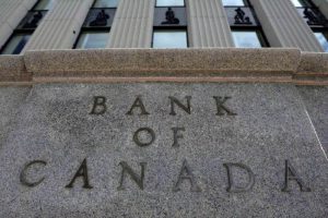 Bank of Canada Deliberates Over Timing of Interest Rate Reductions