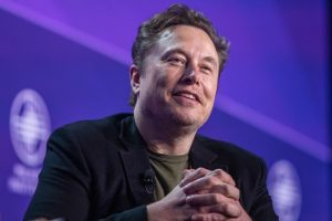Elon Musk Considers Tesla Investment in AI Startup xAI